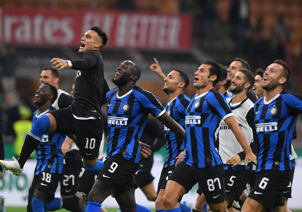 前T1教练Stardust更推求职：有兴趣可以联系我