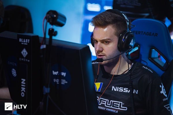 CNCSGO上热搜！Major TYLOO击败Sharks取首胜！