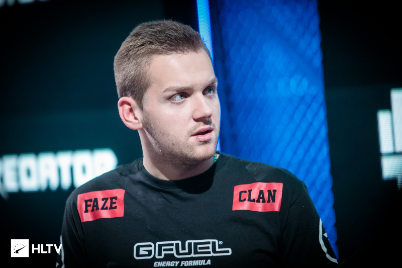 Cat赛后更博：我们是冠军！！打好的好兄弟们