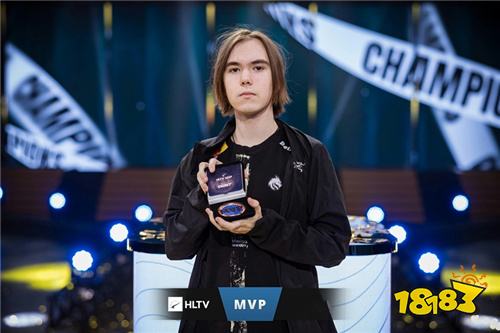 BLG赛后群访 ON：最可惜的就是第三把的沟通还有决策出了问题