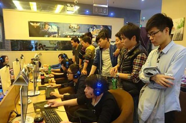 英雄联盟比分网：2020全球总决赛S10，G2零封Gen.G送其回家